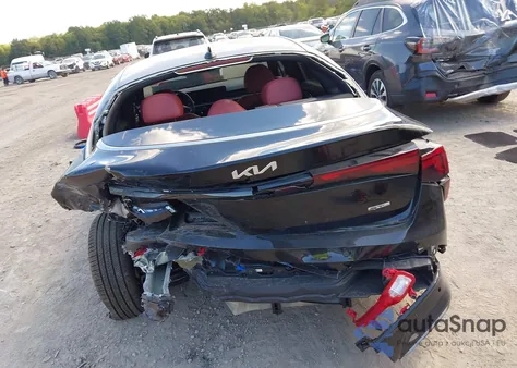 2025 Kia K5 Gt-Line z USA, uszkodzony, nr VIN KNAG64J74S5386859